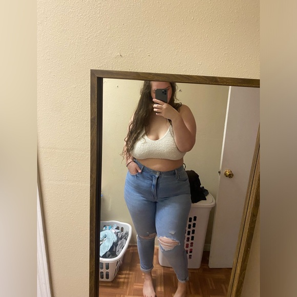 Meet your Posher, Deanna - Picture 3 of 13